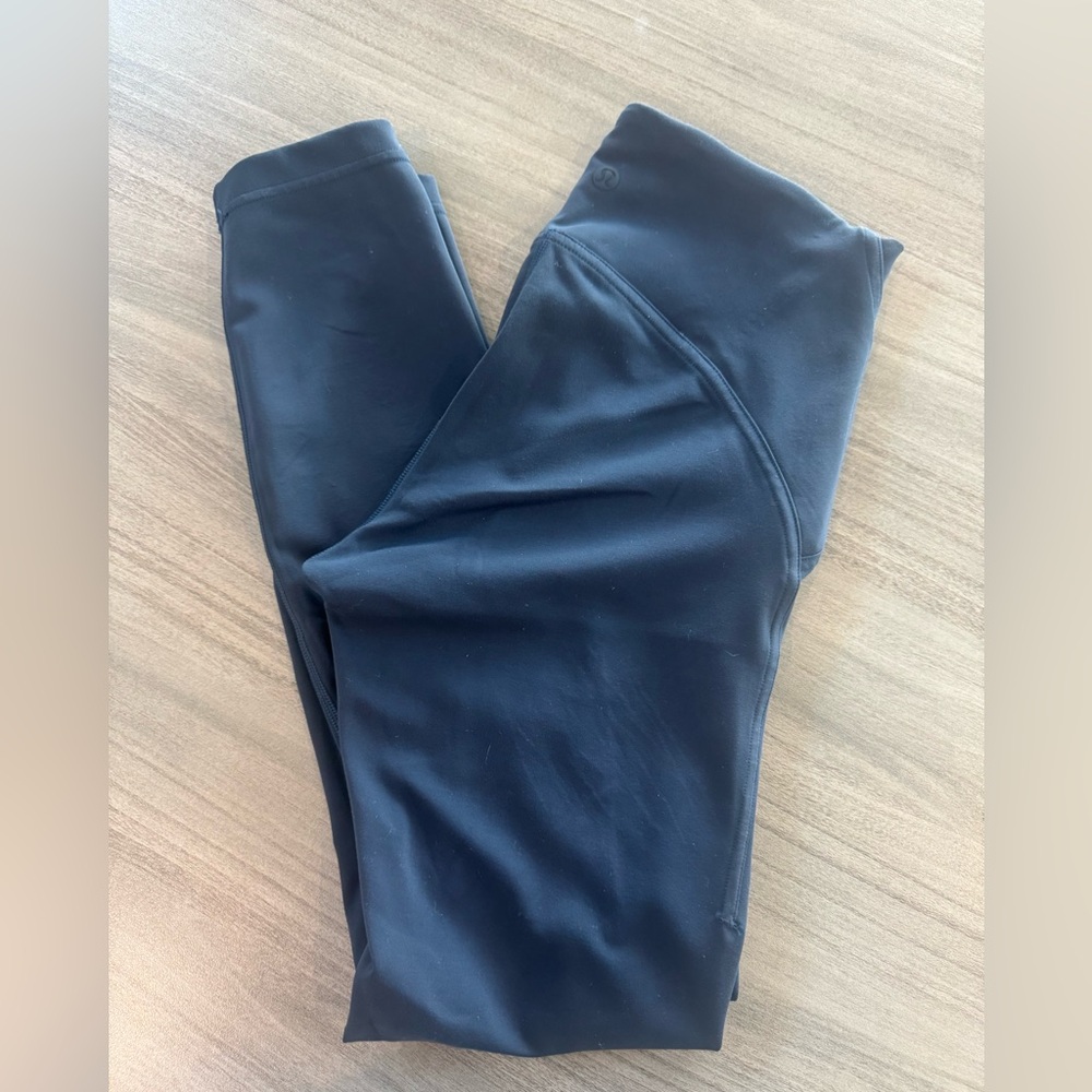 Lululemon Leggings. Navy Blue. Good condition.